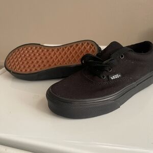 Kids vans size 13 youth